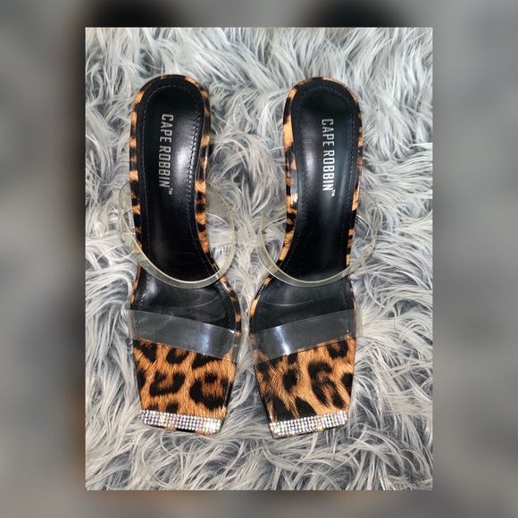 Miss Lola Shoes - Cheetah Heels Size 8